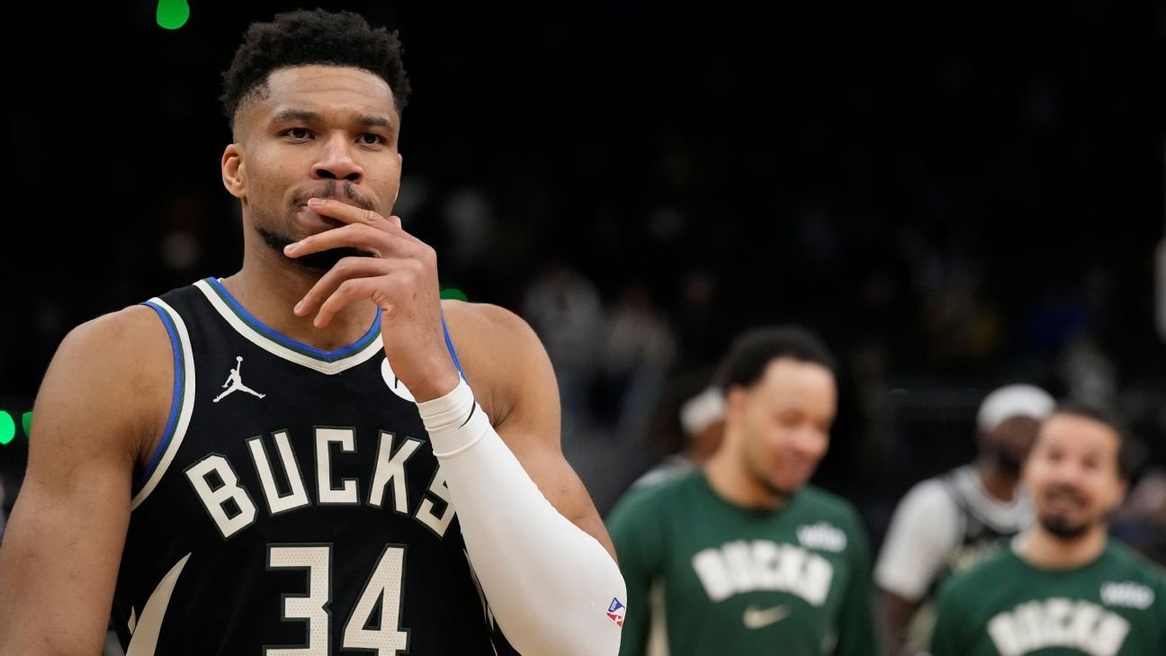 Sources: Bucks countering trade offers for Giannis Antetokounmpo Sources: Bucks countering trade offers for Giannis Antetokounmpo