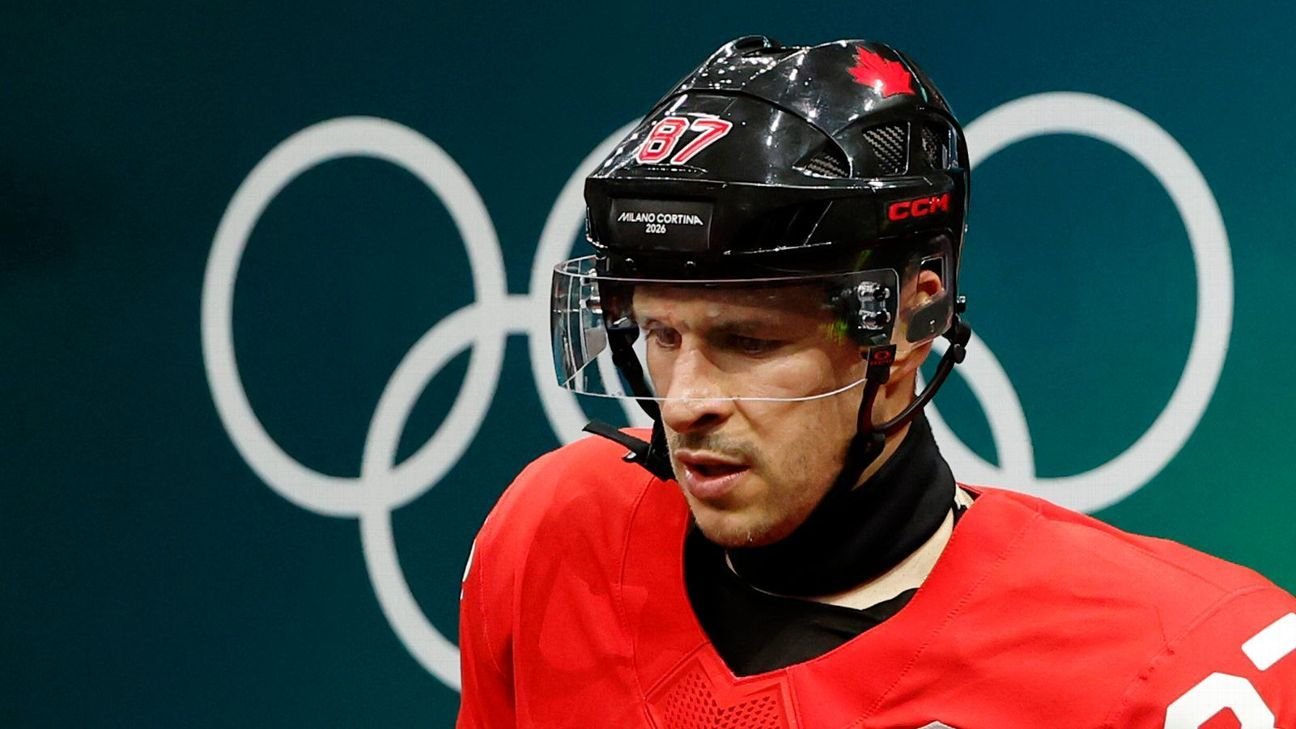 Canada’s Sidney Crosby leaves Olympic quarterfinal with injury Canada’s Sidney Crosby leaves Olympic quarterfinal with injury