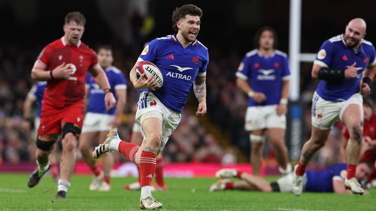 France 33-8 Italy: Hosts tighten grip on Six Nations Grand Slam France 33-8 Italy: Hosts tighten grip on Six Nations Grand Slam