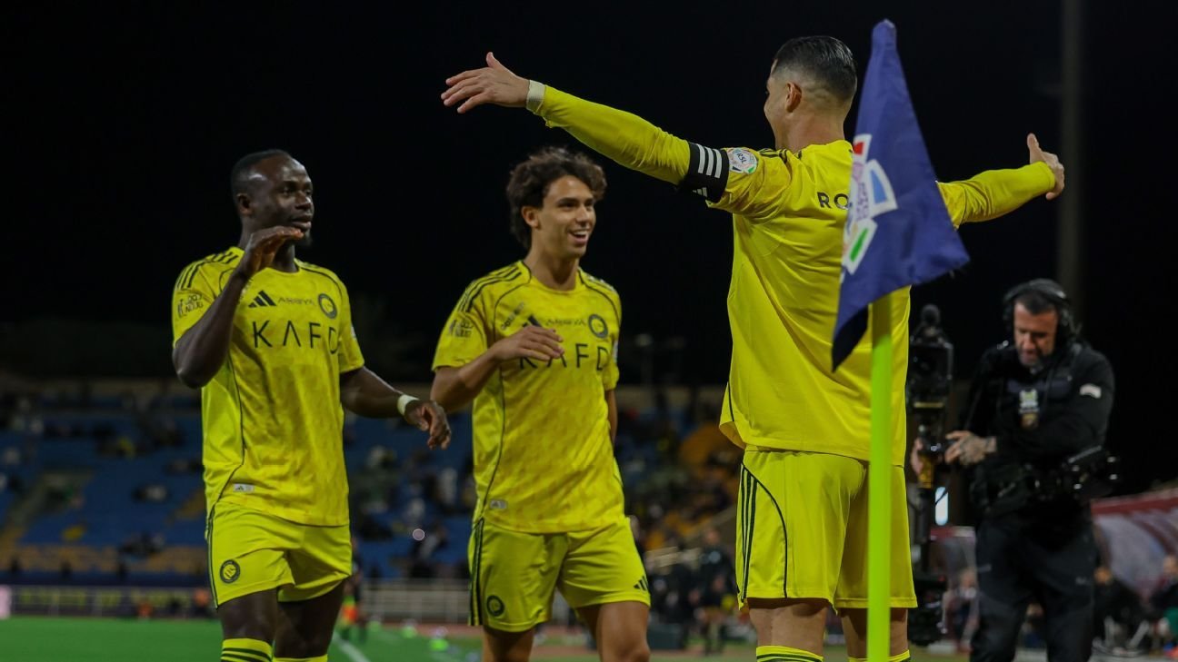 Cristiano Ronaldo goal helps keep Al Nassr top of Saudi league Cristiano Ronaldo goal helps keep Al Nassr top of Saudi league