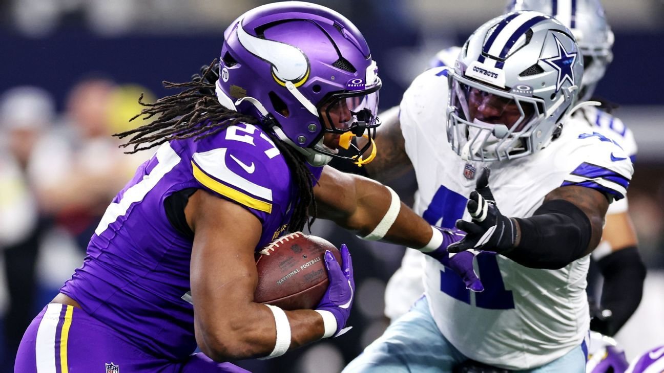 Source: Cowboys pass rusher Donovan Ezeiruaku has hip surgery Source: Cowboys pass rusher Donovan Ezeiruaku has hip surgery