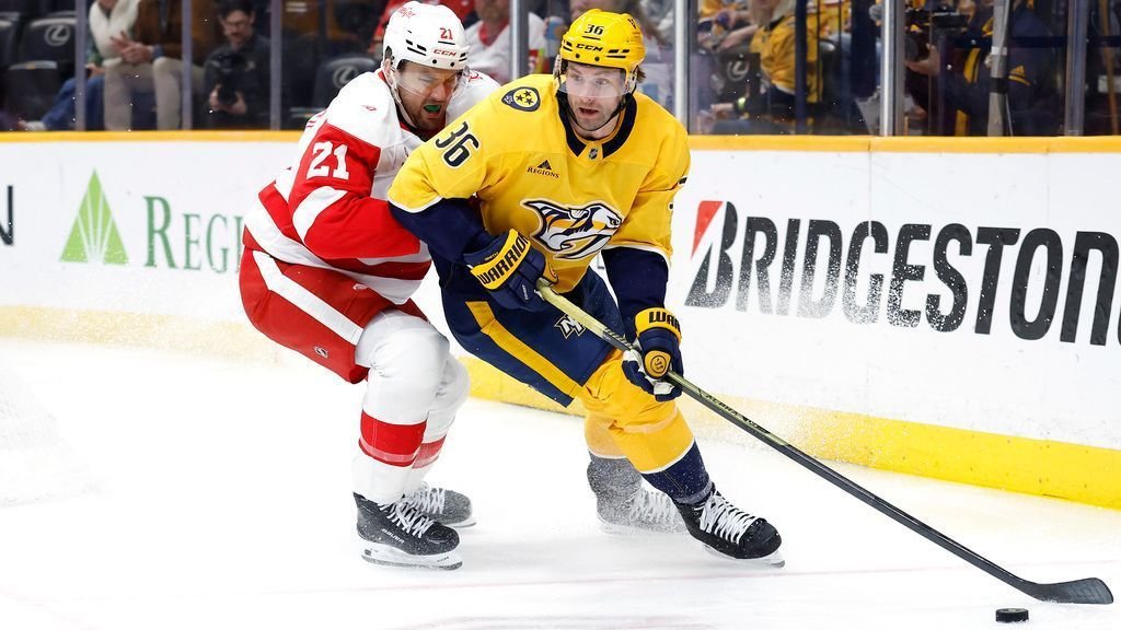 Predators deal winger Cole Smith to Knights for 2028 pick Predators deal winger Cole Smith to Knights for 2028 pick