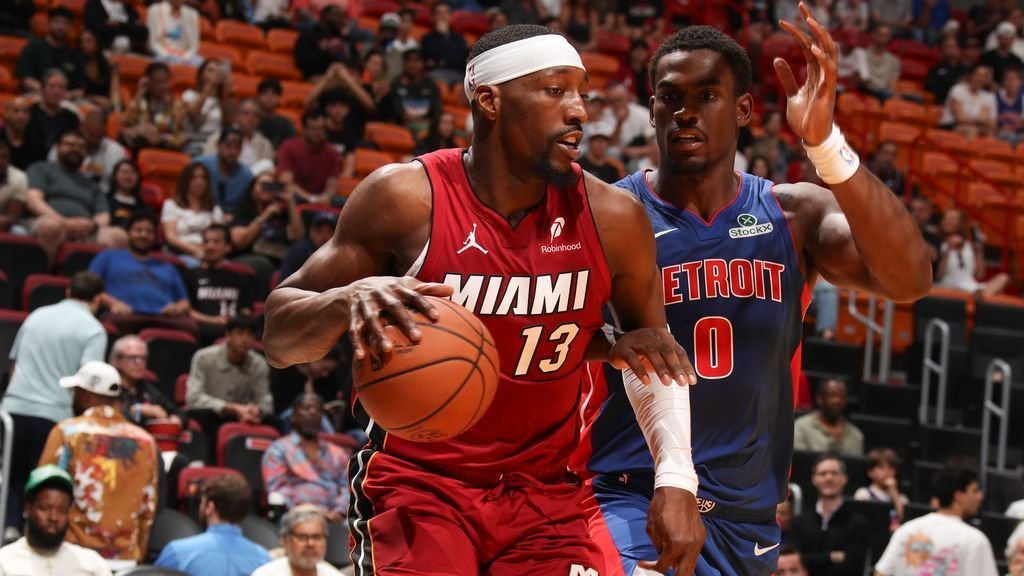 Bam Adebayo joins Dwyane Wade as Heat’s only 10K scorers Bam Adebayo joins Dwyane Wade as Heat’s only 10K scorers