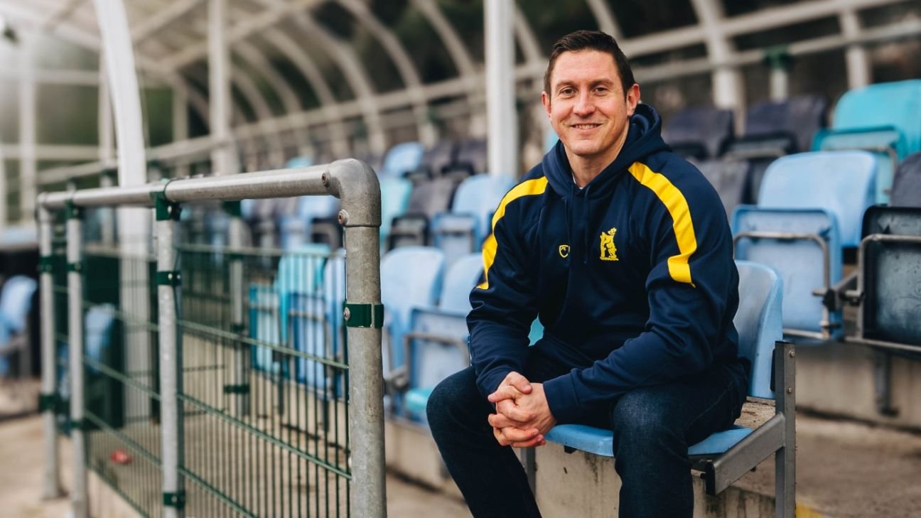 Warwickshire performance director: ‘Why I swapped Manchester City for Edgbaston’ Warwickshire performance director: ‘Why I swapped Manchester City for Edgbaston’