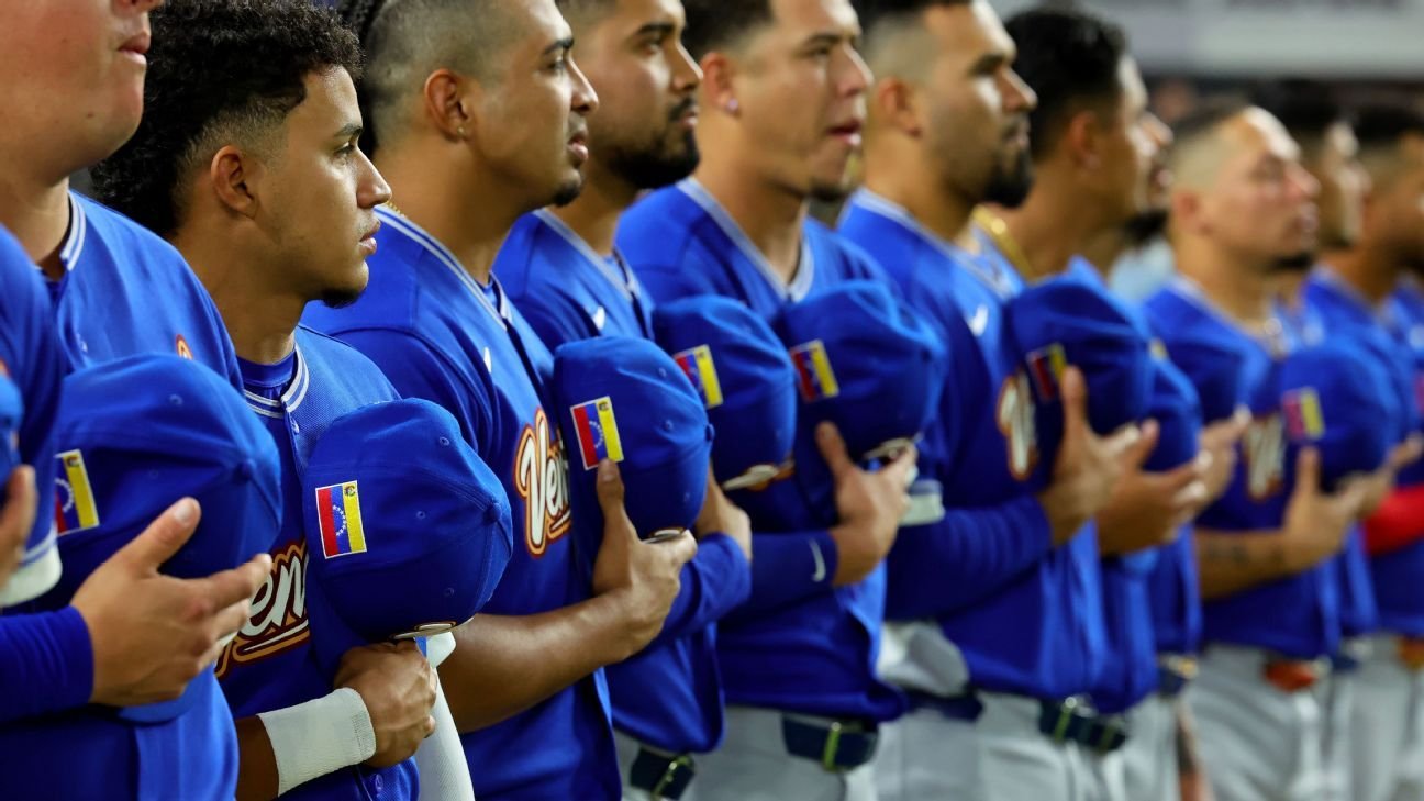 Amid turmoil back home, Team Venezuela savors WBC moment Amid turmoil back home, Team Venezuela savors WBC moment