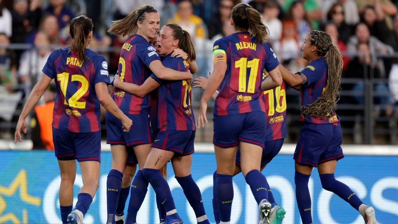 Barcelona make Real Madrid suffer in ‘historic’ UWCL rout Barcelona make Real Madrid suffer in ‘historic’ UWCL rout