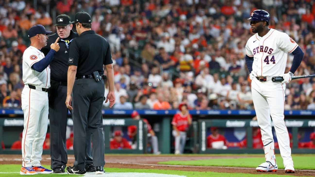 Shot by Astros’ Yordan Alvarez ruled foul after hitting roof Shot by Astros’ Yordan Alvarez ruled foul after hitting roof