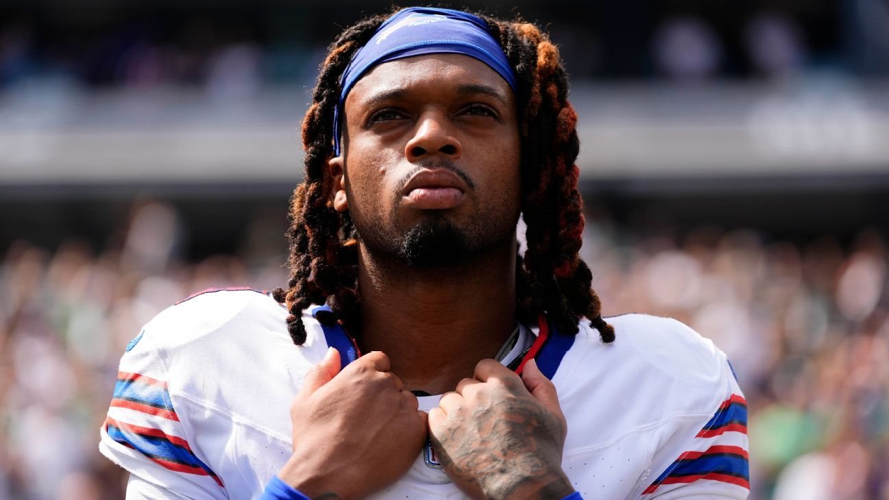 Bills re-sign Damar Hamlin to one-year contract Bills re-sign Damar Hamlin to one-year contract