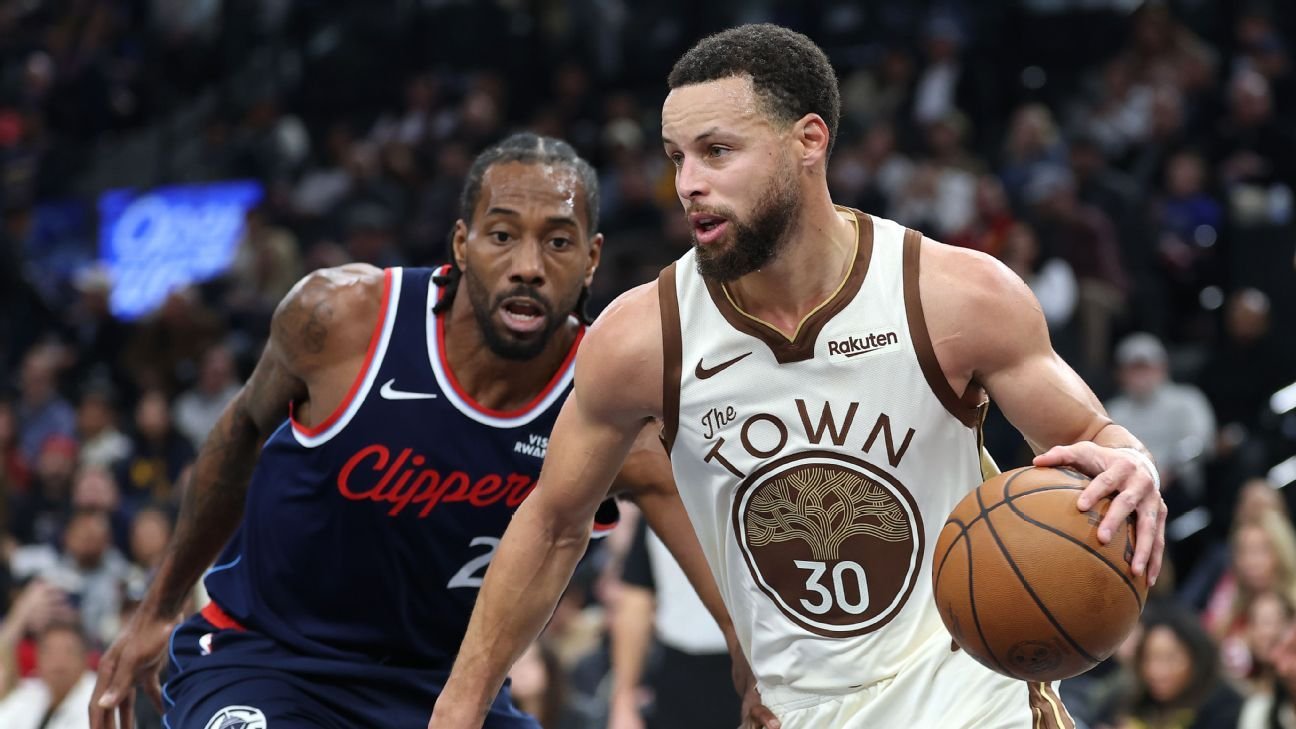 Curry to be on minutes restriction in Warriors’ must-win play-in Curry to be on minutes restriction in Warriors’ must-win play-in