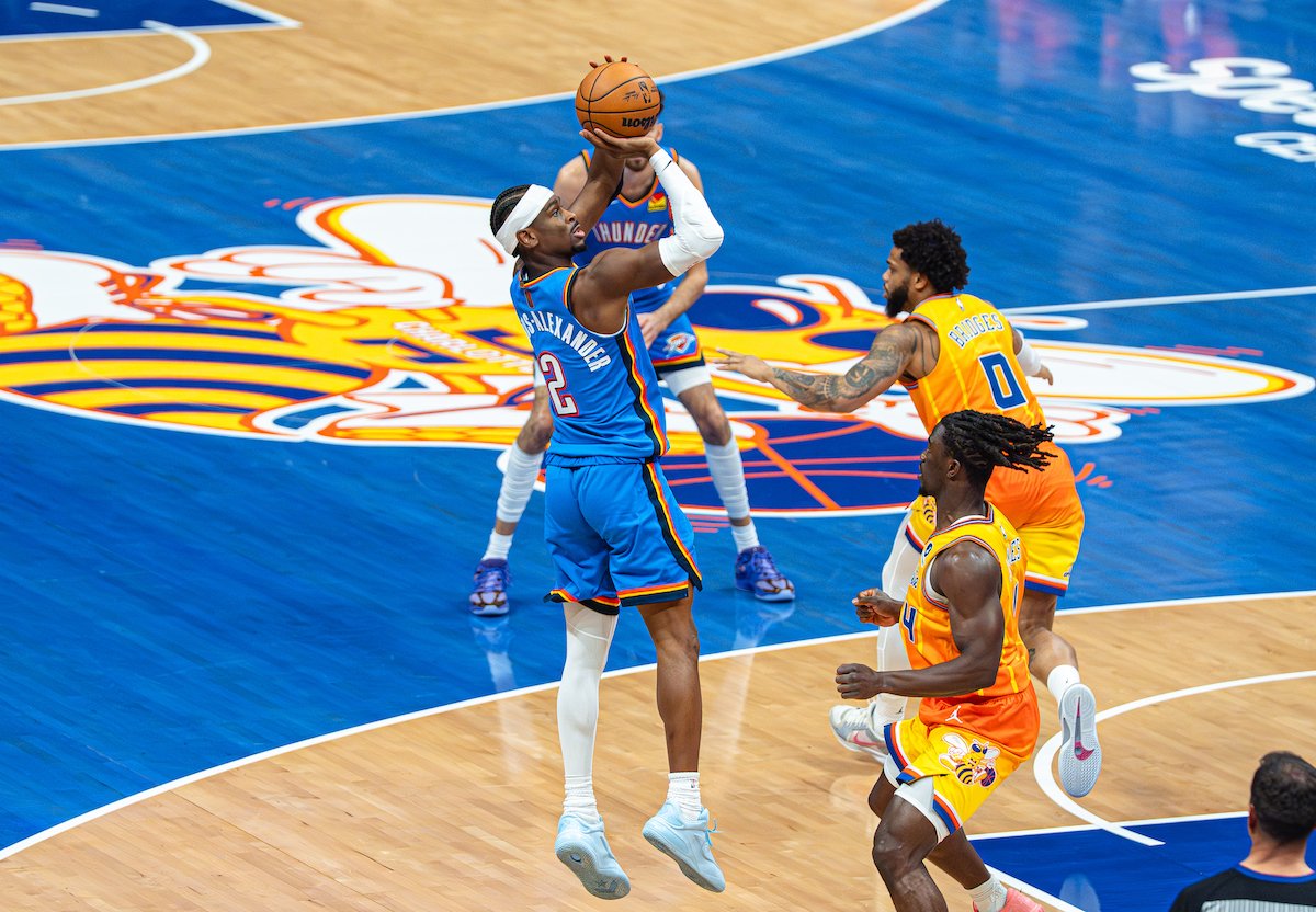 Shai Gilgeous-Alexander gifts teammates after MVP win Shai Gilgeous-Alexander gifts teammates after MVP win