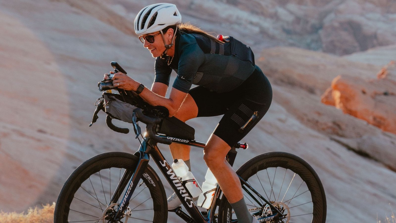 Lael Wilcox abandons Around the World attempt amid health concerns – ‘It’s kind of a miracle I haven’t just passed out’ Lael Wilcox abandons Around the World attempt amid health concerns – ‘It’s kind of a miracle I haven’t just passed out’