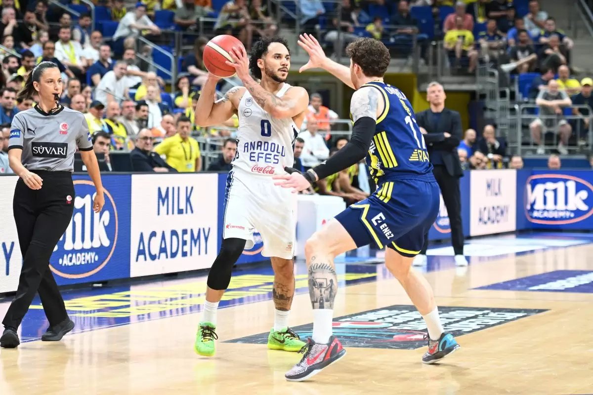 Shane Larkin breaks silence on Fenerbahçe transfer Shane Larkin breaks silence on Fenerbahçe transfer
