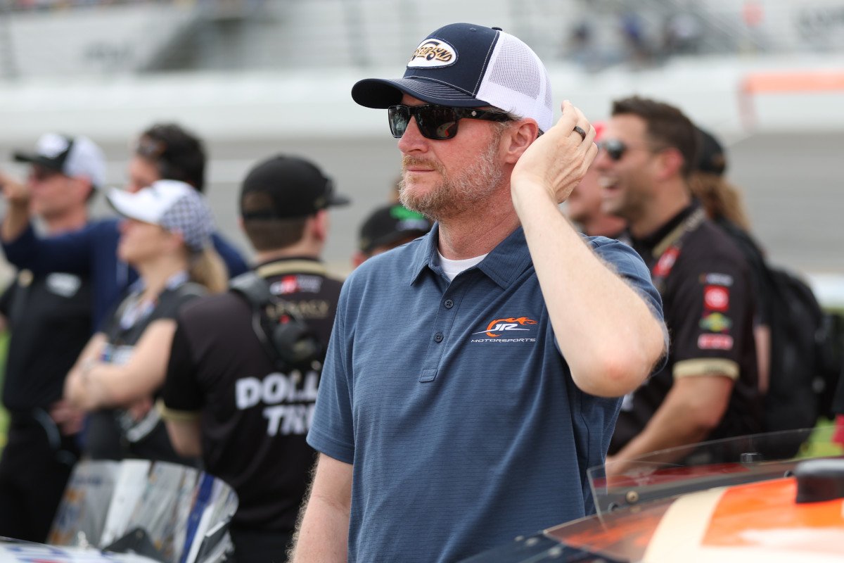 Dale Earnhardt Jr. Makes Rough Prediction For NASCAR's Dover Race Dale Earnhardt Jr. Makes Rough Prediction For NASCAR's Dover Race