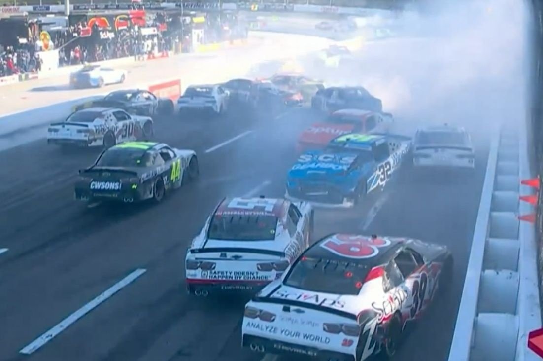 Missed shift triggers red flag pileup in Martinsville NASCAR O’Reilly race Missed shift triggers red flag pileup in Martinsville NASCAR O’Reilly race