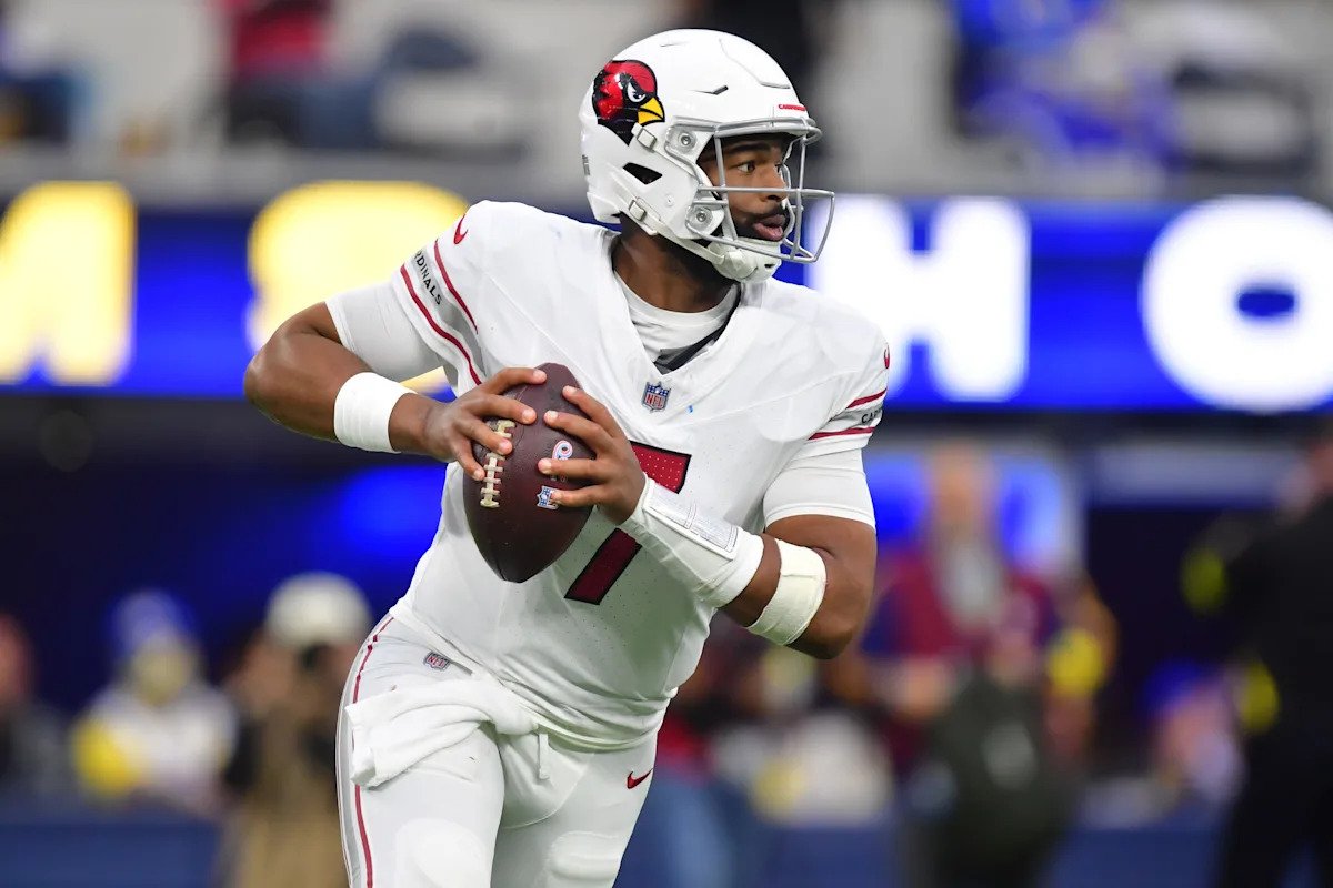 Bench watch: Six NFL quarterbacks who could lose starting jobs in 2026 Bench watch: Six NFL quarterbacks who could lose starting jobs in 2026