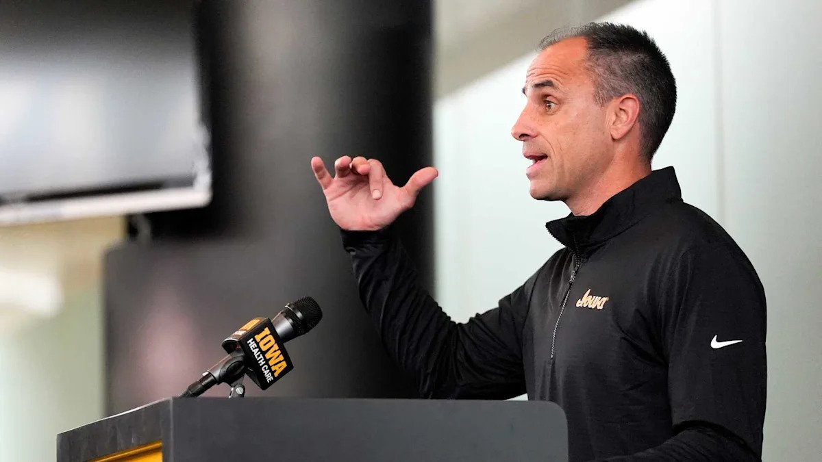 New Iowa coach Ben McCollum drums up fan support in offseason. Now it’s time for players to deliver