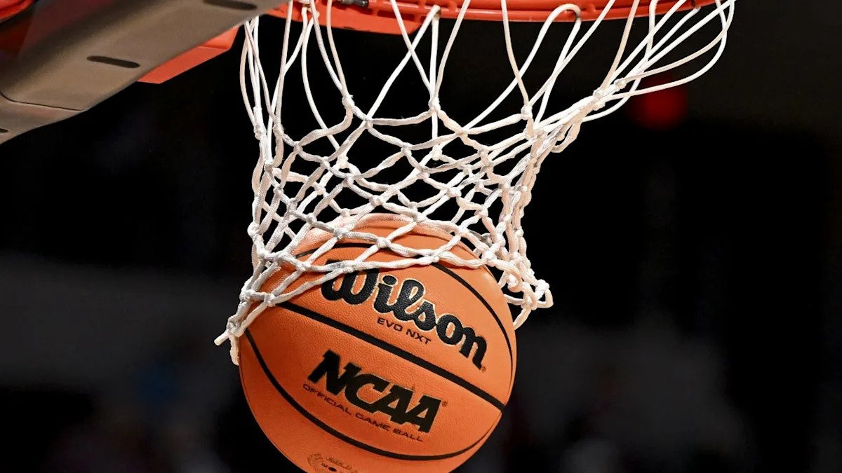 Report: Federal Indictments Coming In Probe Into College Point-Shaving