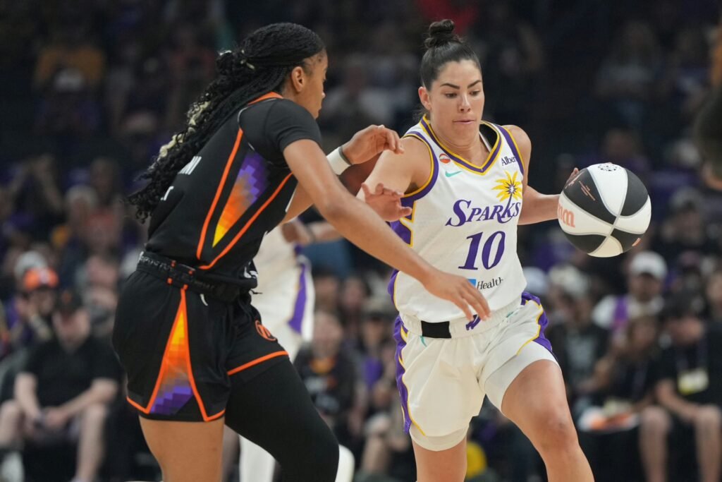 Kelsey Plum’s Historic 43-Point Career Night Leads Sparks Past Mercury Kelsey Plum’s Historic 43-Point Career Night Leads Sparks Past Mercury
