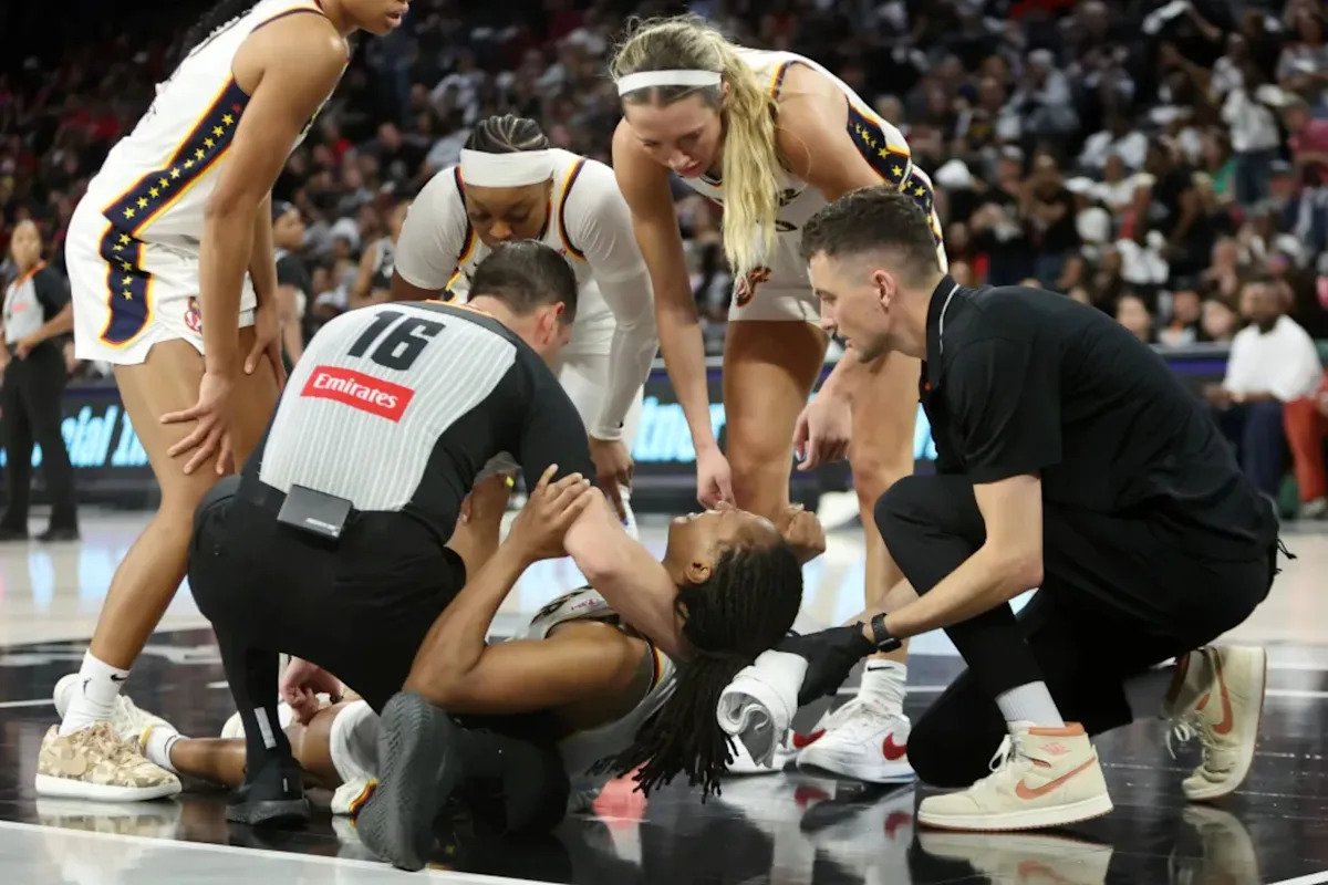Kelsey Mitchell briefly couldn’t move her legs in scary Fever injury moment: ‘Paralyzing feeling’