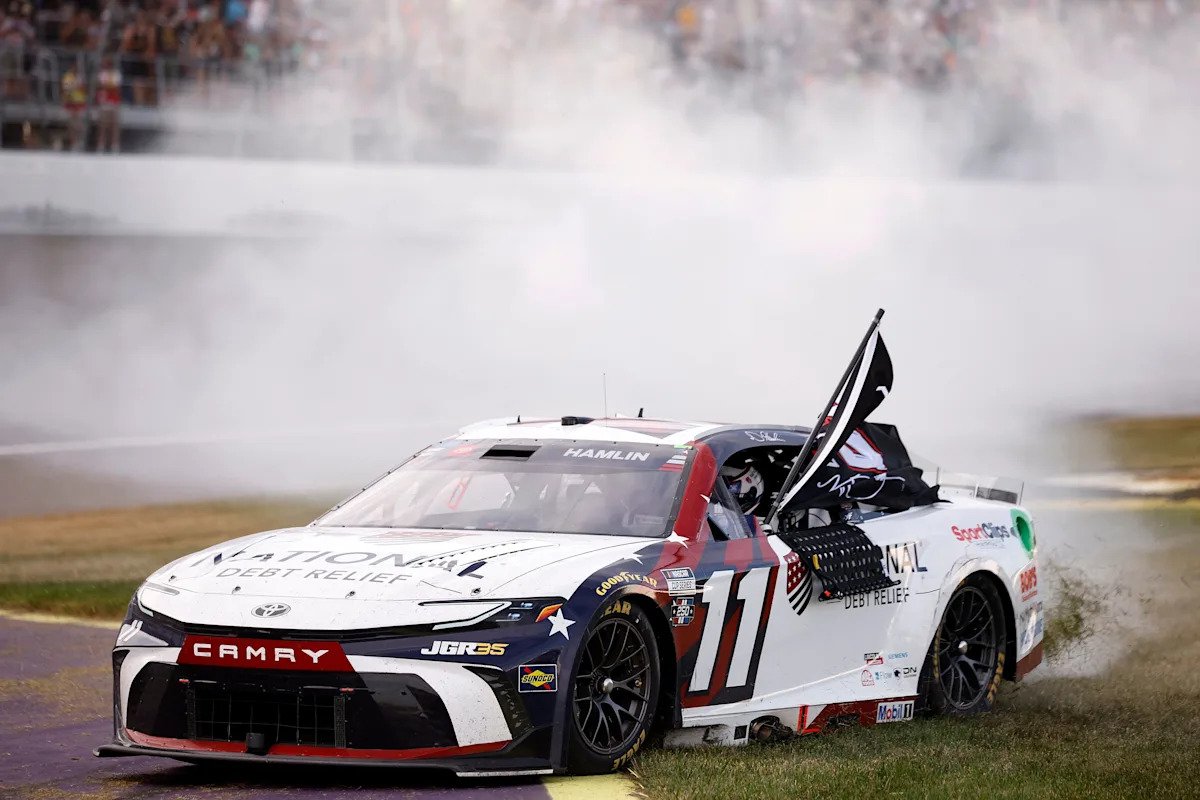 NASCAR Pocono predictions 2026, expert picks for Cup Series race NASCAR Pocono predictions 2026, expert picks for Cup Series race