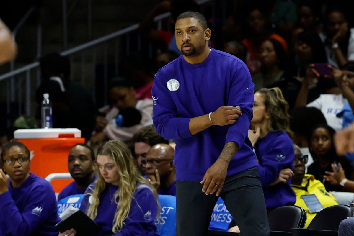 Chicago Sky Coach Tyler Marsh Reacts to Indiana Fever’s Season-Ending News Chicago Sky Coach Tyler Marsh Reacts to Indiana Fever’s Season-Ending News