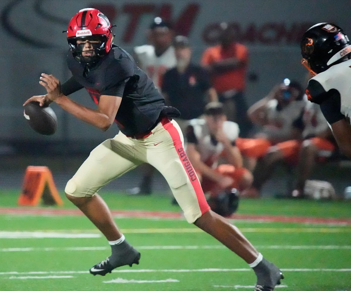 Georgia football among top schools for elite class of 2027 QB recruit Georgia football among top schools for elite class of 2027 QB recruit