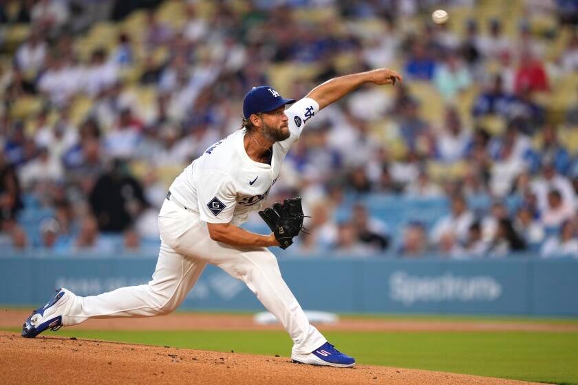 Clayton Kershaw is masterful again in Dodgers’ win over Reds