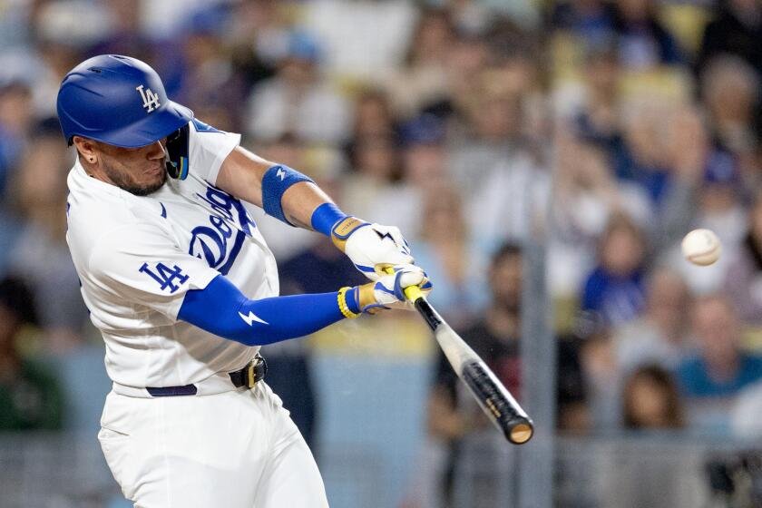 Miguel Rojas’ tiebreaking homer propels Dodgers to series-opening win over Rays Miguel Rojas’ tiebreaking homer propels Dodgers to series-opening win over Rays