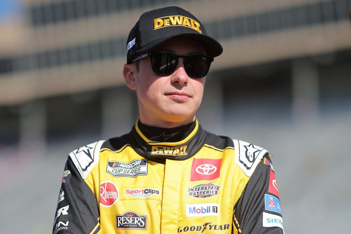 'Massive Wreck' In NASCAR Atlanta Race Results In Major Damage To Multiple Cars 'Massive Wreck' In NASCAR Atlanta Race Results In Major Damage To Multiple Cars