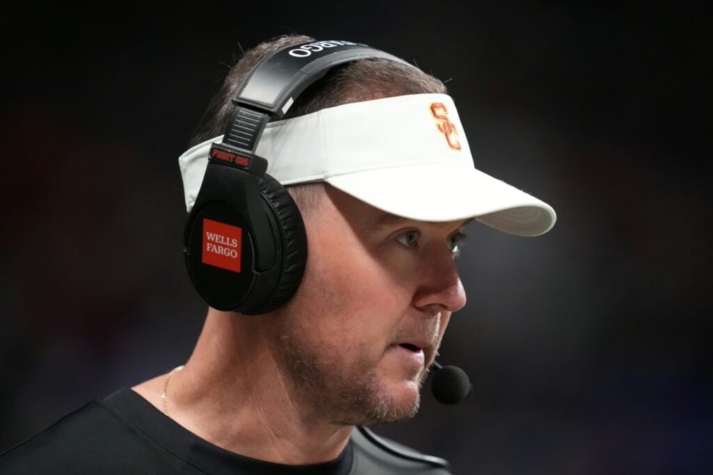 How a Good Year at USC Could Still Send Lincoln Riley Packing How a Good Year at USC Could Still Send Lincoln Riley Packing