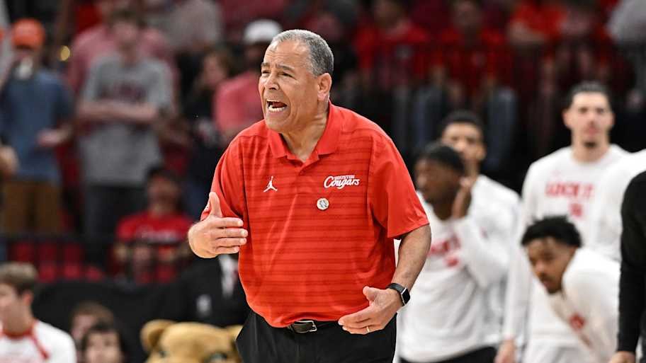 Houston Cougars Receive Surprisingly Low Final Ranking by Top Basketball Analyst Houston Cougars Receive Surprisingly Low Final Ranking by Top Basketball Analyst