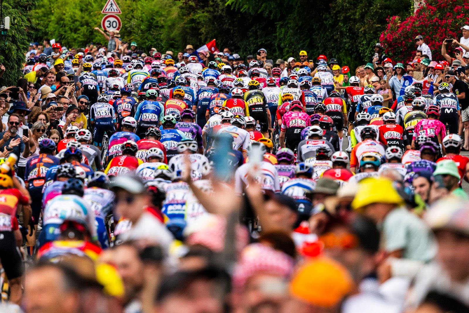 From shampoo to shipping: Who are the sponsors on the 2026 Tour de France jerseys? From shampoo to shipping: Who are the sponsors on the 2026 Tour de France jerseys?