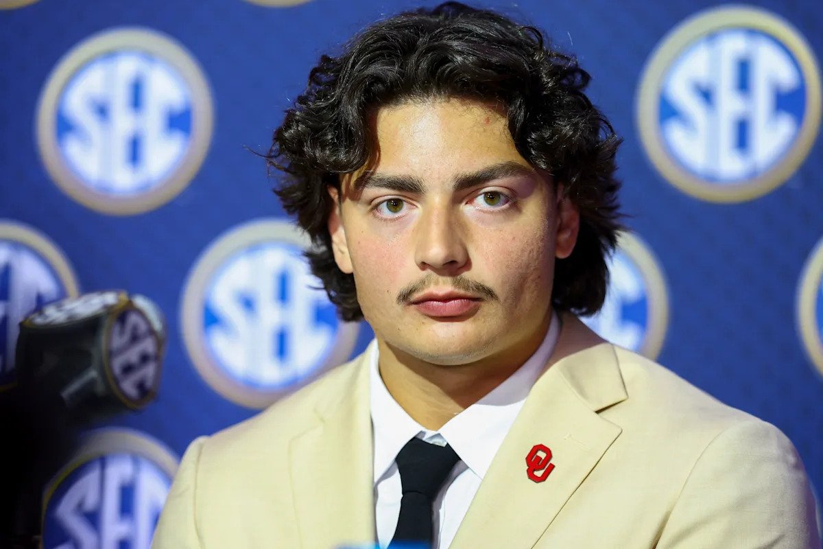 How many OU players made the Media Preseason All-SEC team? How many OU players made the Media Preseason All-SEC team?