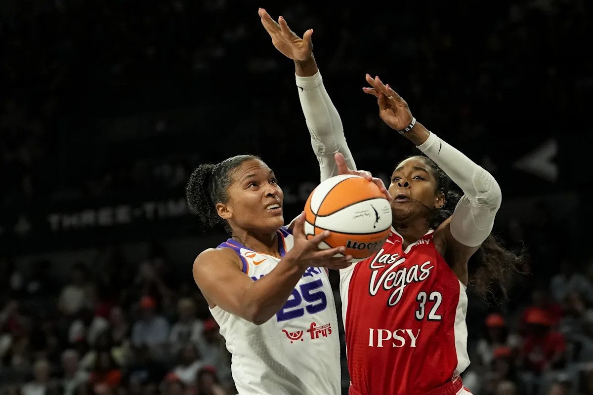 Phoenix Mercury’s blowout loss to Las Vegas Aces adds to growing fan frustration Phoenix Mercury’s blowout loss to Las Vegas Aces adds to growing fan frustration