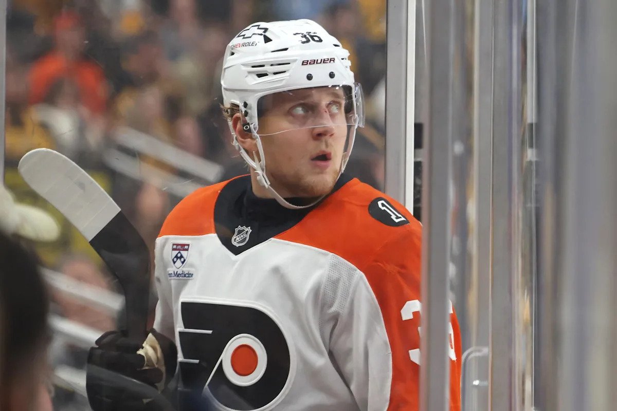 Emil Andrae Welcomes ‘New Chapter’ With Maple Leafs, Signs Off On Flyers Tenure In Social Media Post Emil Andrae Welcomes ‘New Chapter’ With Maple Leafs, Signs Off On Flyers Tenure In Social Media Post