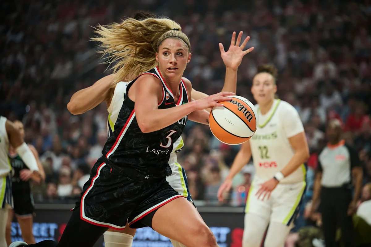 Sarah Ashlee Barker injury update: Portland Fire guard tears ACL Sarah Ashlee Barker injury update: Portland Fire guard tears ACL