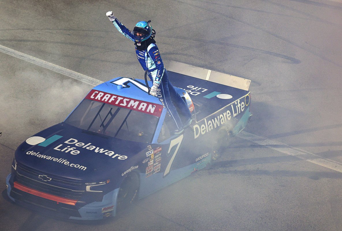 Carson Hocevar Flips Off Another Driver While Taking Checkered Flag to Win at Kansas Carson Hocevar Flips Off Another Driver While Taking Checkered Flag to Win at Kansas