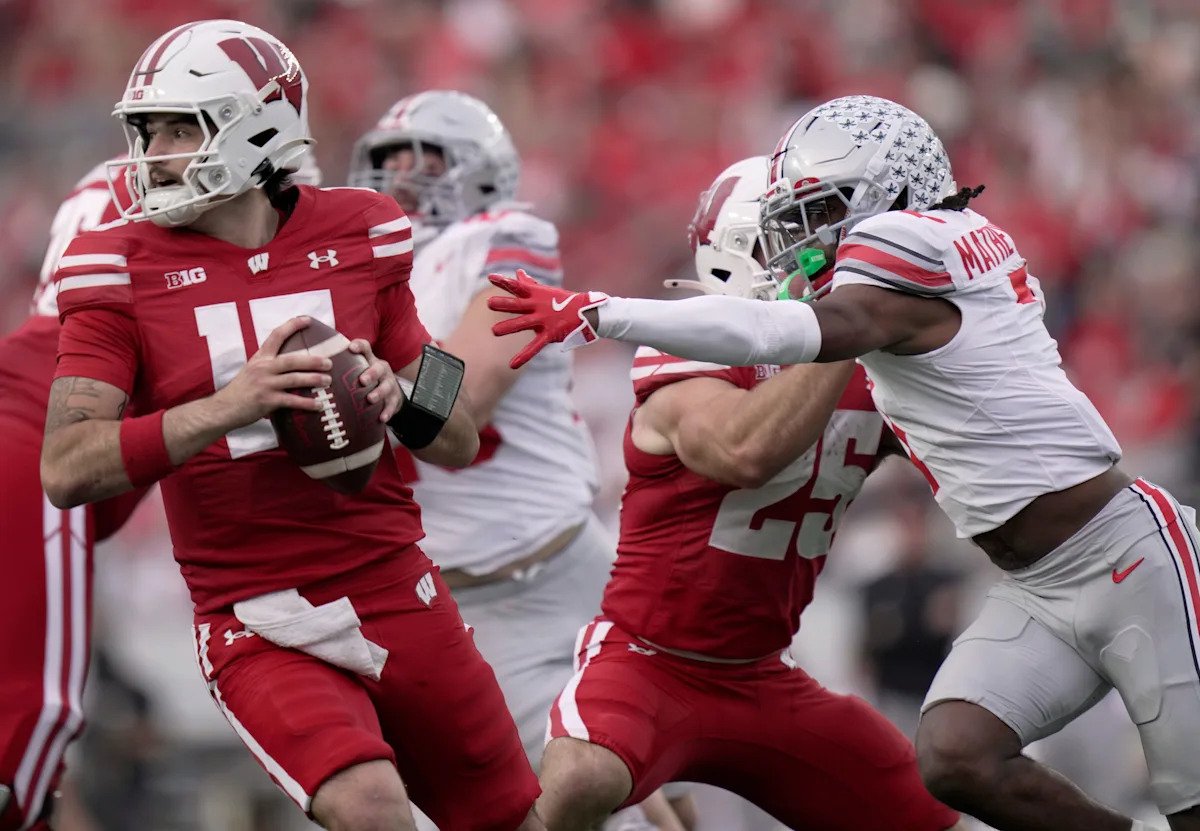 Wisconsin continues slide in ESPN’s Football Power Index, SP+ after second shutout loss