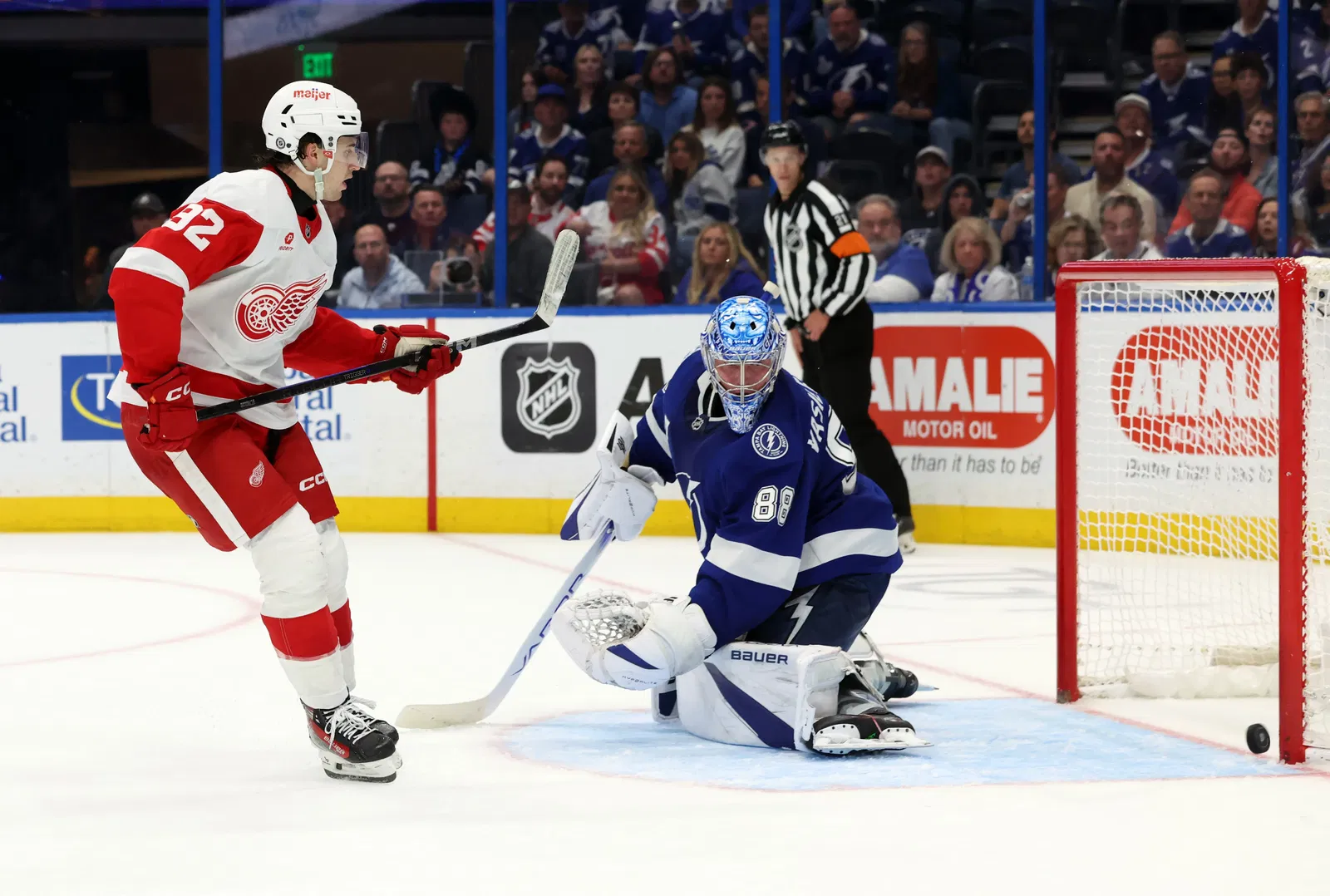 Divisional Focus: Red Wings Look to Shock Lightning Yet Again Divisional Focus: Red Wings Look to Shock Lightning Yet Again