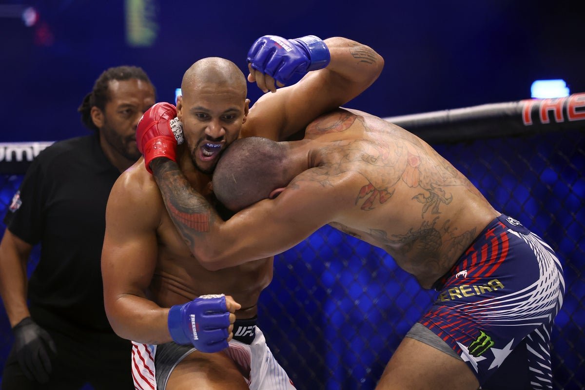 Incensed Alex Pereira and referee Herb Dean trade words over Ciryl Gane’s alleged fouls Incensed Alex Pereira and referee Herb Dean trade words over Ciryl Gane’s alleged fouls