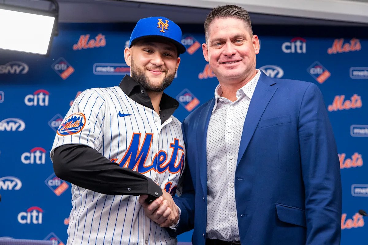 Carlos Mendoza’s first look at Bo Bichette playing third a positive sign for remade Mets Carlos Mendoza’s first look at Bo Bichette playing third a positive sign for remade Mets