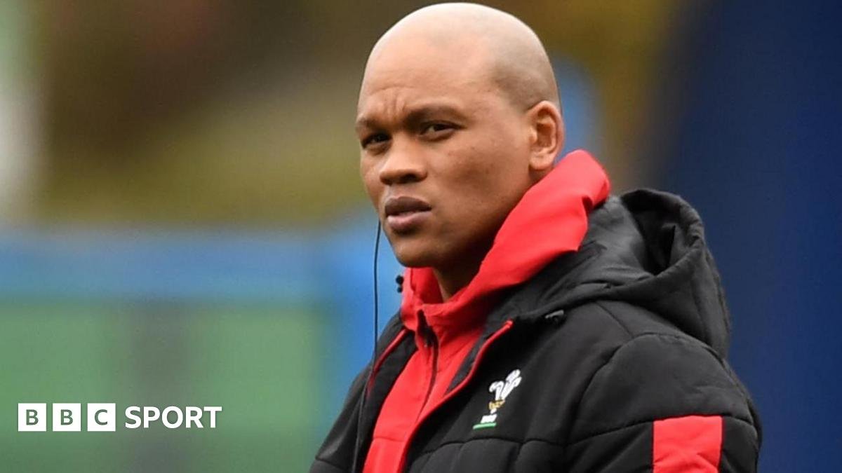 Former Wales women head coach Warren Abrahams dies