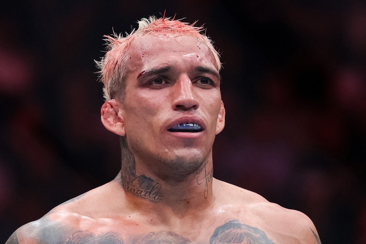 Charles Oliveira denies reports around Max Holloway fight but hints at date for UFC rematch Charles Oliveira denies reports around Max Holloway fight but hints at date for UFC rematch
