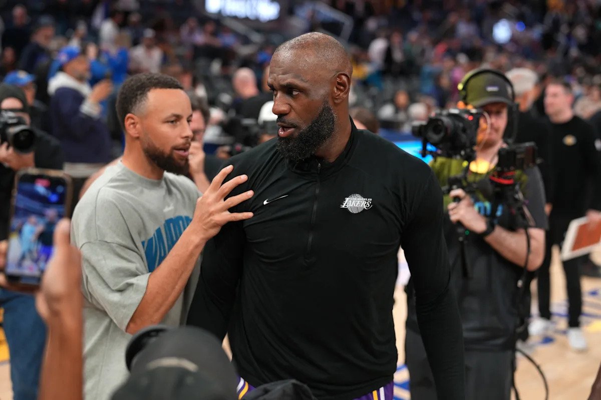 Steph Curry, Jaylen Brown share thoughts on possibility of playing with LeBron James Steph Curry, Jaylen Brown share thoughts on possibility of playing with LeBron James