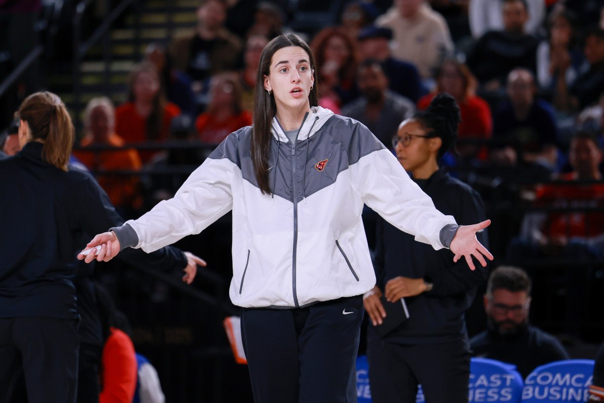 Caitlin Clark Sends Clear Message Before Chicago Sky Game Caitlin Clark Sends Clear Message Before Chicago Sky Game