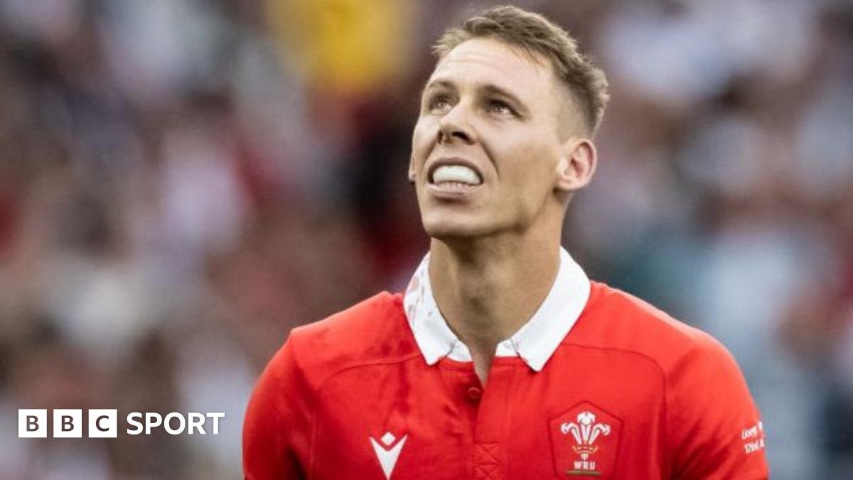 Liam Williams: Wales and Lions full-back without club after Saracens exit