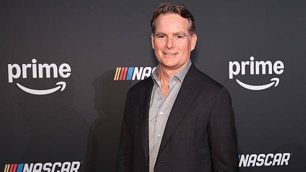 Jeff Gordon Joins NASCAR Legends in Amazon Prime’s New Broadcast Lineup Jeff Gordon Joins NASCAR Legends in Amazon Prime’s New Broadcast Lineup
