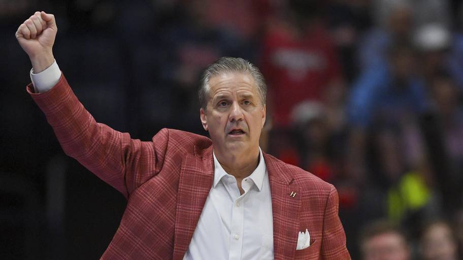 Arkansas Offers 4-Star Center After Impressive Showing at NBPA Top-100 Camp Arkansas Offers 4-Star Center After Impressive Showing at NBPA Top-100 Camp