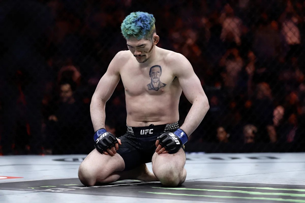 Three UFC Vegas 117 fighters transported to hospital, including main event loser Three UFC Vegas 117 fighters transported to hospital, including main event loser