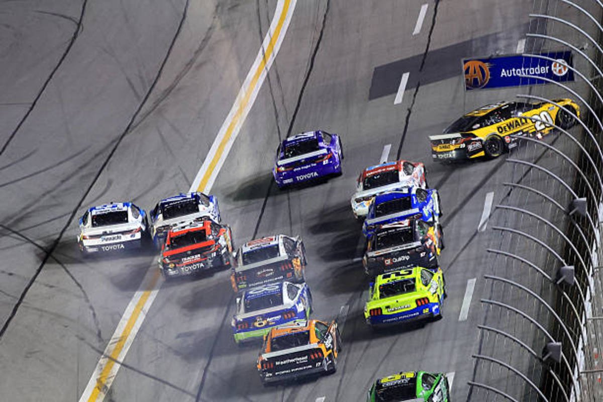 NASCAR Atlanta Update: No Drivers Penalized Despite Controversial Moves NASCAR Atlanta Update: No Drivers Penalized Despite Controversial Moves